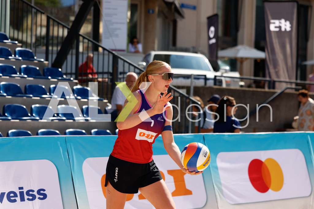 Obi BeachTour 2026 - Basel | BASEL, SWITZERLAND - JULY 18: NOEMI EUGSTER (SUI) serve during the Obi BeachTour 2026 match between KLUSER / SCHWAB (SUI) and EUGSTER / GÄHWILER (SUI) at Barfüsserplatz on July 18, 2026 in Basel, Switzerland. - Realisiert mit Pictrs.com