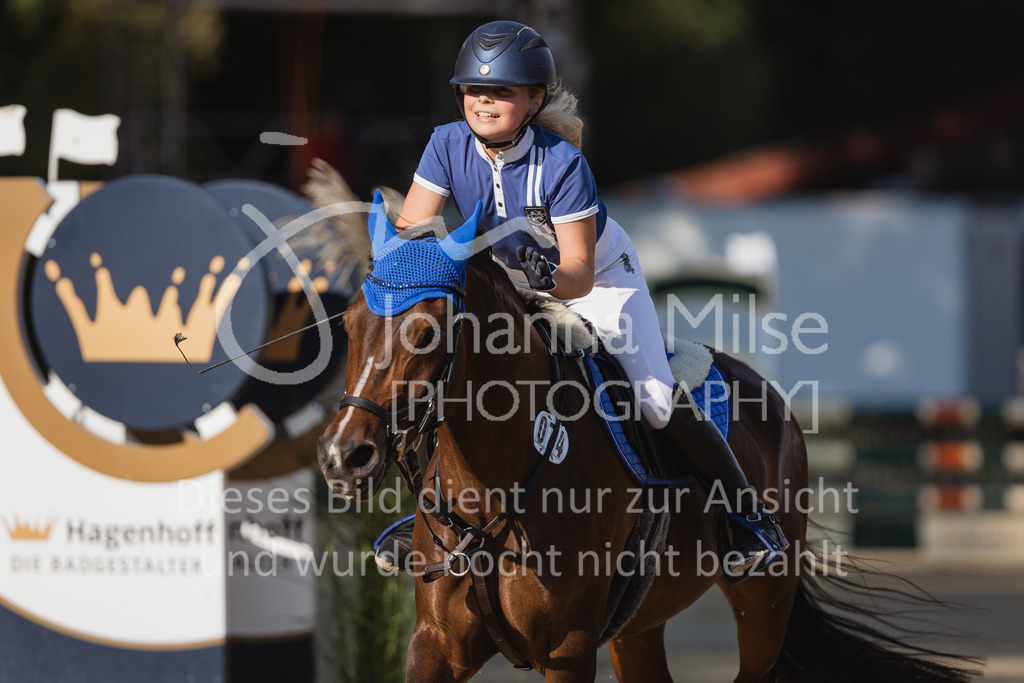 220825_Delbrueck_PonyTrophy-140 | Deine schönsten Turniermomente als professionelle Fotos! Entdecke hochwertige Pferdesport-Fotografie im Online-Shop. Jetzt Fotos finden & bestellen!