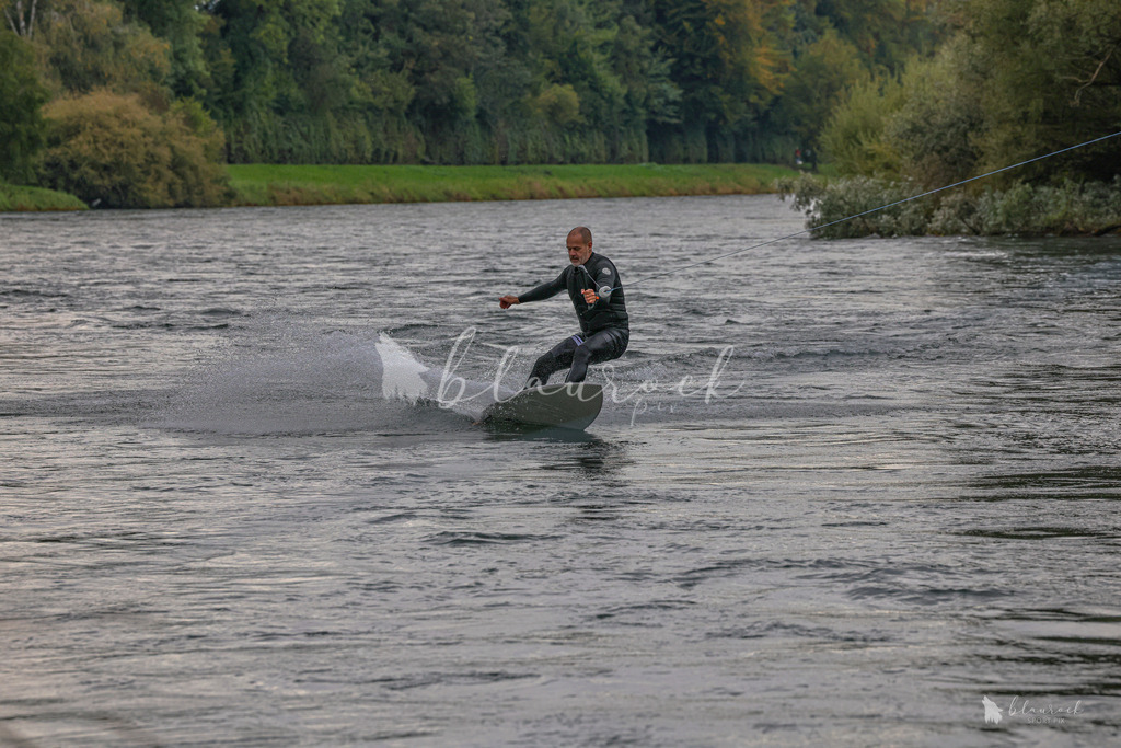Closing Surf 2024 - 13. October 2024 | Closing Surf 2024Limmat, ZürichBild: Waltraud Blaurock | Blaurock Pix