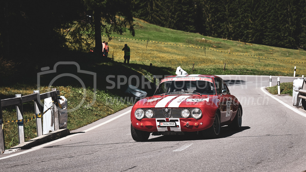 19. Arosa ClassicCar 2023 - 1. September 2023 | 19. Arosa ClassicCar 2023
Arosa, Schweiz
Gehrig Nicole aus Haldenstein mit der Startnummer 122 in einem Alfa Romeo 2000, Jahrgang 1972, in der Klasse Alpine Performance.
@arosaclassiccar, @arosa.official, #arosaclassiccar, #arosa, #76curves, #classiccar
Bild: Sportfotografie Markus Aeschimann | www.markus-aeschimann.ch - Realisiert mit Pictrs.com
