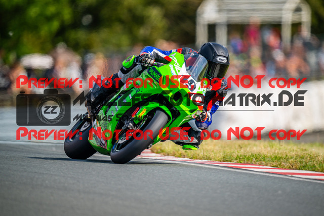 MaZZes_FotoMatrix_240726_6007705_4971 | STK