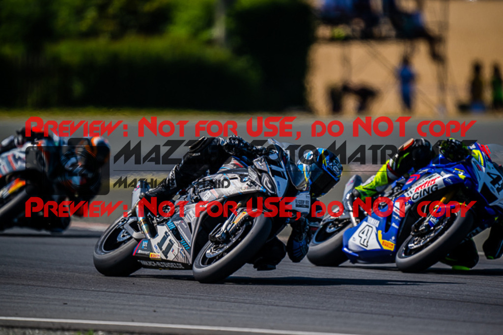 MaZZes_FotoMatrix_220724_0412 | IDM1000