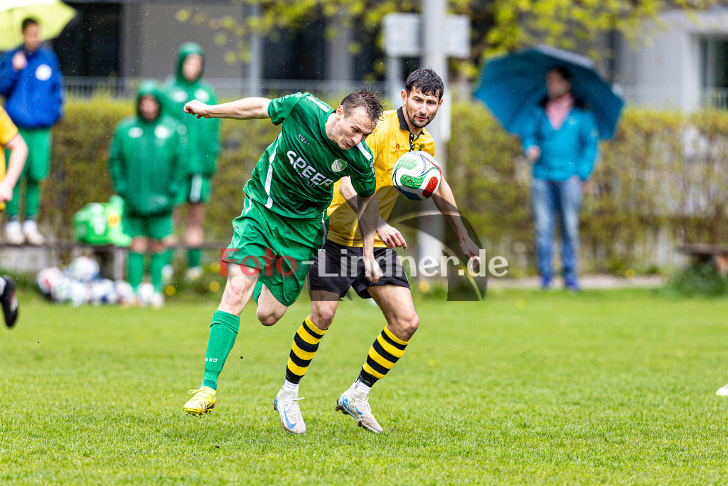 FC Seeshaupt gegen TSV Perchting-Hadorf | Fußball Herren A-Klasse Gruppe 5 Zugspitze 2025/26 19. Spieltag, FC Seeshaupt gegen TSV Perchting-Hadorf, 20260419,Zweikampf,2026-04-19 in Seeshaupt (Sportplatz Seeshaupt, Platz 1, Bahnhofstr. 12), Denis SULZMANN (FC Seeshaupt 17), Luca WALDENMEIER (TSV Perchting-Hadorf 21)Copyright: WolfgangxLindner www.foto-lindner.de