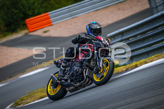 0042-260815BB-027_42 | Deine Full-Service-Agentur für ✔️Videoproduktionen und ✔️Motorsportfotografie Jetzt Angebot anfragen!