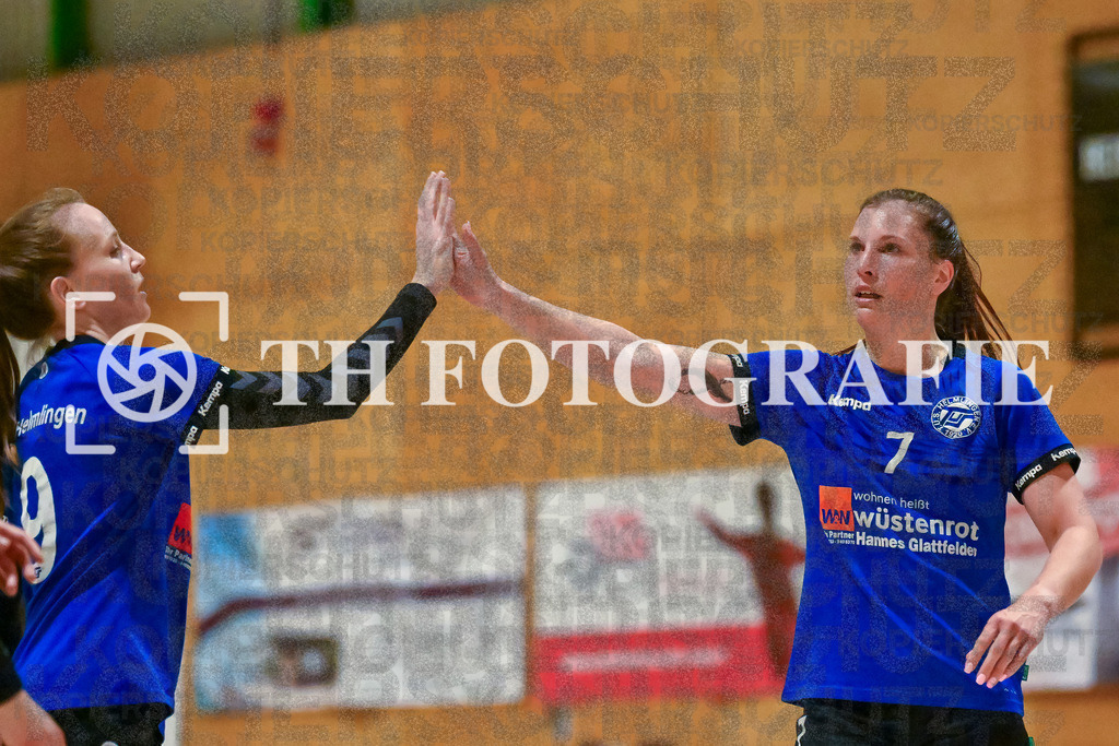 GER, SG Maulburg/Steinen - TuS Helmlingen, Frauen-Handball, Oberliga Suedbaden, 19. Spieltag, Saison 2024/2025, 23.03.2025 | Viola Großmann (TuS Helmlingen, #9), Geraldine Kimmer (TuS Helmlingen, #7)GER, SG Maulburg/Steinen - TuS Helmlingen, Frauen-Handball, Oberliga Suedbaden, 19. Spieltag, Saison 2024/2025, 23.03.2025Foto: TH Fotografie/Thomas Hess