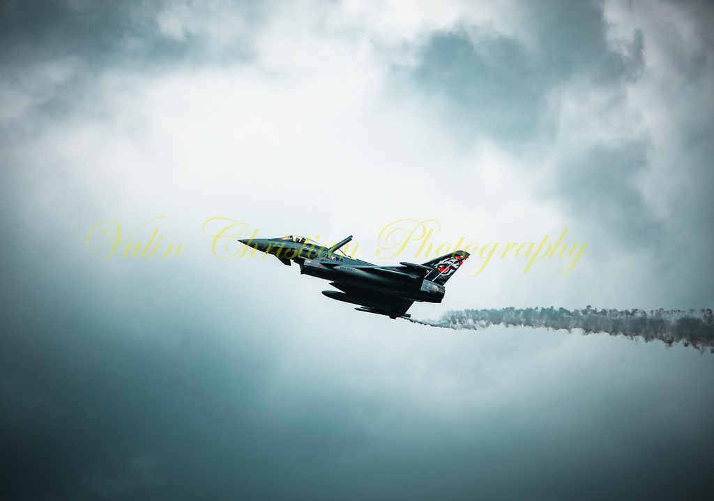 P 113 | Christian Vulin  - Realisiert mit Pictrs.com