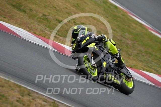 2024_05_19_PBK_44961 | Sportfotografie; SlowMotion; Video; Rennstrecke; Hafeneger; Speer; Racing; RSE; BMW; CBO; Trackday; Motorsportarena; Hockenheimring; Brno; Most; Barcelona; Valencia