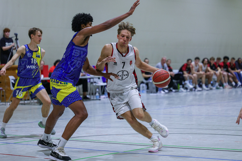 Regio BAYER GIANTS vs SV Haspe 70-91 | Fotos von Basketballspielen aus dem Raum NRW fotografiert von Gero Mueller-Laschet und Daniel Schaefer - Realisiert mit Pictrs.com