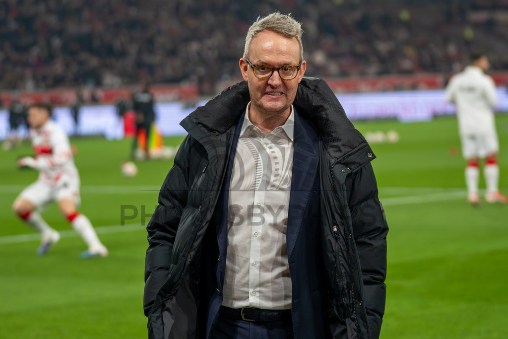VfB Stuttgart vs. RB Leipzig, Fussball, 1. Bundesliga, 26. Spieltag, 15.03.2026 | Alexander Wehrle (Vorstandsvorsitzender VfB Stuttgart),VfB Stuttgart vs. RB Leipzig, Fussball, 1. Bundesliga, 26. Spieltag, 15.03.2026Foto: photosbyphips/Philip Ziegler
