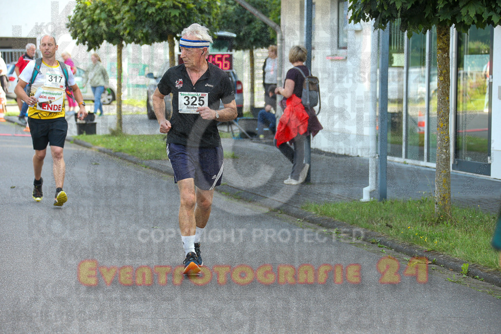 250801_1816_EX1_6582 | Sportfotografie im Rhein-Sieg Kreis, Köln, Bonn, NRW, Rheinland Pfalz, Hessen, etc. Unser Tätigkeitsfeld umfasst den Laufsport vom Volkslauf über den Marathon, Duathlon, Triathon bis zum Ultralauf wie Kölnpfad Ultra oder Schindertrail.