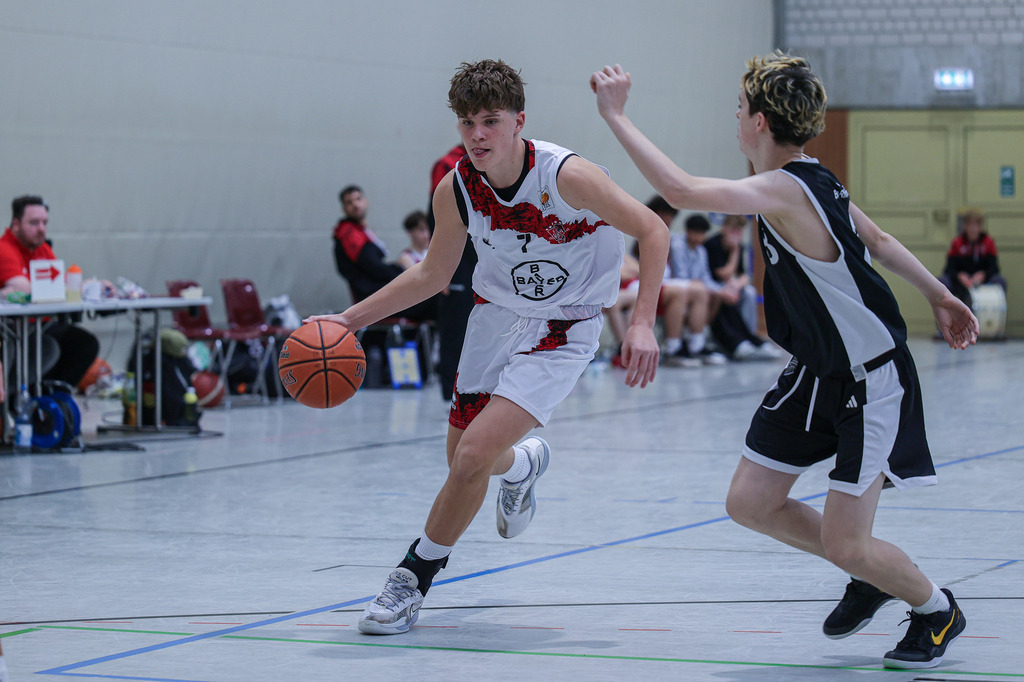 JBBL BAYER GIANTS vs Team BonnKöln RAG-72 | Fotos von Basketballspielen aus dem Raum NRW fotografiert von Gero Mueller-Laschet und Daniel Schaefer - Realized with Pictrs.com