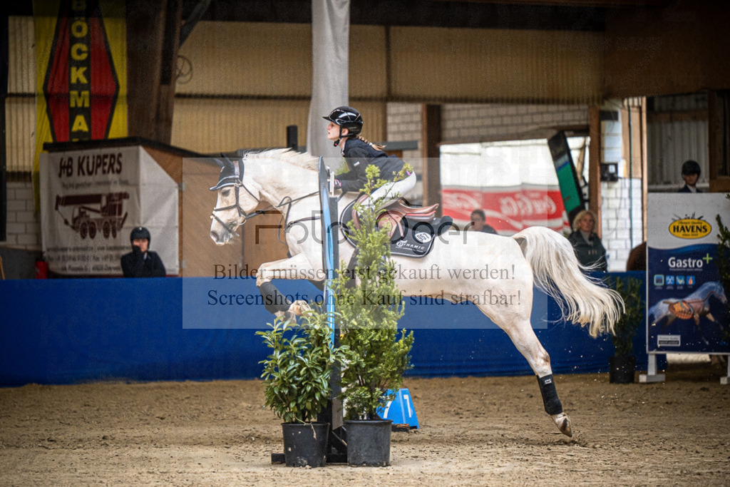 DOS_2515 | Entdecke hochwertige Reitturnierfotos von Foto Oger. Professionell, emotional und authentisch – jetzt Lieblingsmomente im Shop bestellen.Deutschlandweite Turnierfotografie. - Realisiert mit Pictrs.com