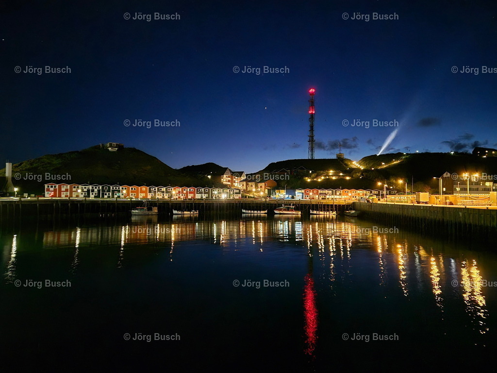 Scheibenhafen mit Hummerbuden bei Nacht | Dieser Shop bietet Fotos und Videos aus den Bereichen Fallschirmspringen, Landschaft und Luftbild - Realisiert mit Pictrs.com