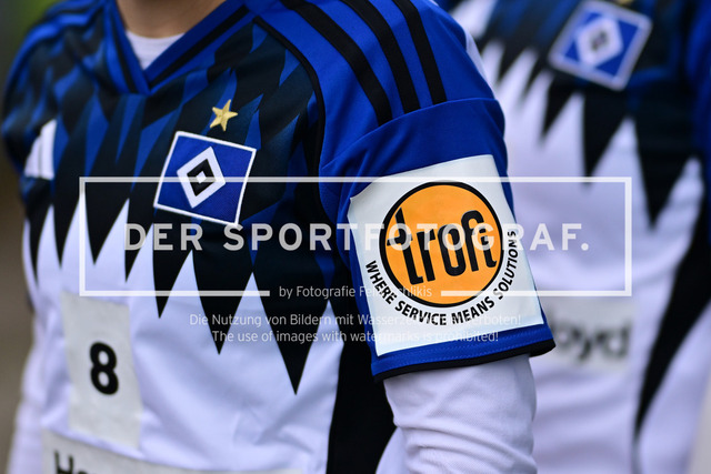 Fußball I Juniorinnen I Saison 2025-2026 I Regionalliga Nord I 7. Spieltag I Hamburger SV U17 - SpVg Aurich U17 I 03355 | Der Sportfotograf. - Realisiert mit Pictrs.com