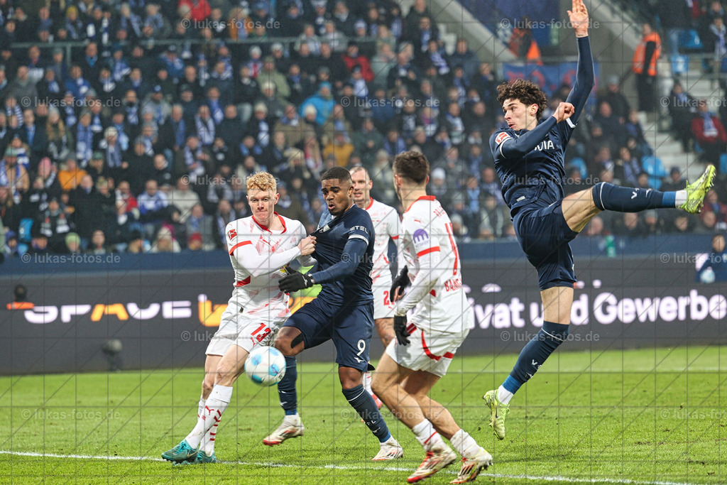 2025-01-18 Myron Boadu VfL Bochum - RB Leipzig Foto Lukas  (428) | Luftbilder Castrop-Rauxel und Fotos vom VfL Bochum kaufen im Webshop der Bilder von Jens Lukas: lukas-fotos - Realisiert mit Pictrs.com
