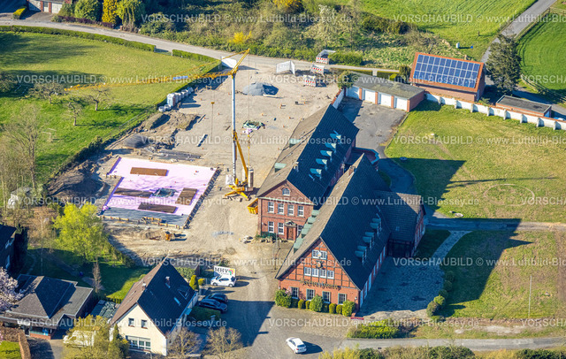 Selm250404463 | Luftbild, Dorfkrug mit Baustelle an der Dorfstraße, geplante Gebäude auf dem Kreutzkamp-Gelände, Cappenberg, Selm, Münsterland, Nordrhein-Westfalen, Deutschland