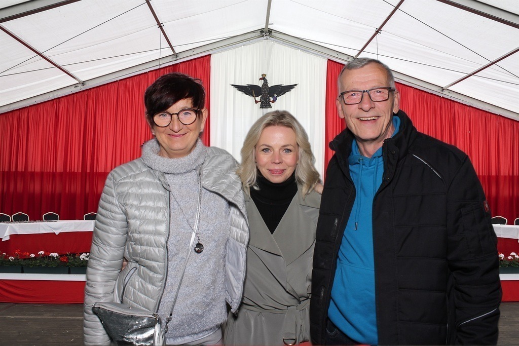 top-top.de 240928-104 | Foto, Video, Fotografie, Videografie, Fotobox, DJ, Discjockey, Musik, Musikbox, Veranstaltung, Photobooth, Amazon, Ebay, Buchtipp, Bestseller, Autor, Verlag, Buch, Wesel, Hamminkeln, NRW, Dinslaken, Rees, Drohne, Hochzeit, Party, Fotobox, Wesel, Fotograf