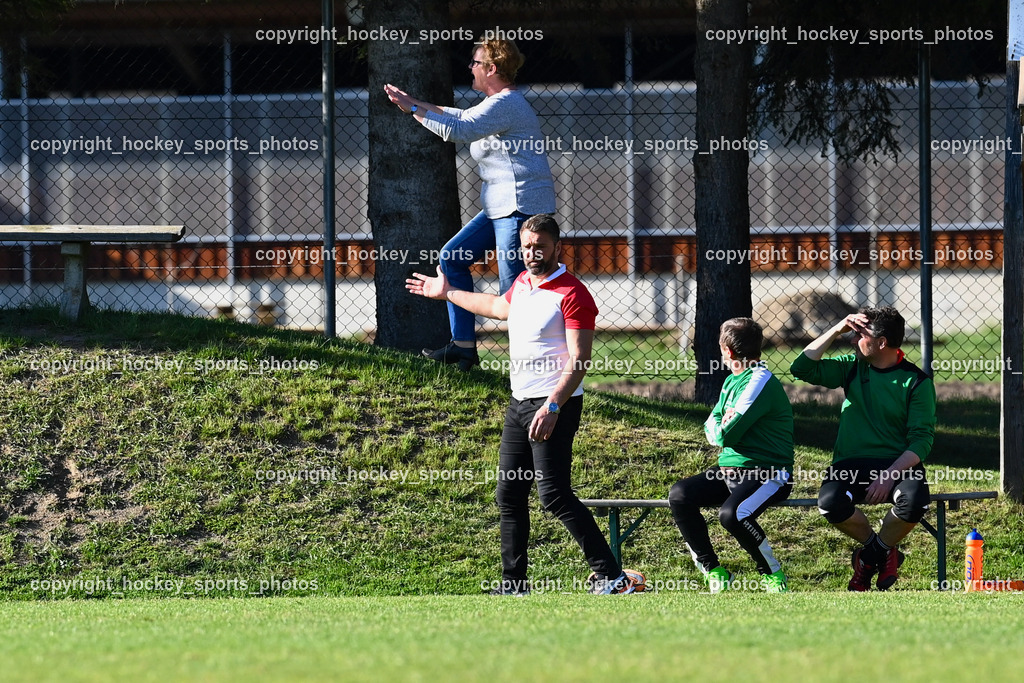 FC Gmünd vs. FC KAC 1909 22.4.2023 | Headcoach FC Gmünd Rudolf Schönherr, Obfrau FC Gmünd Tamara Krammer
