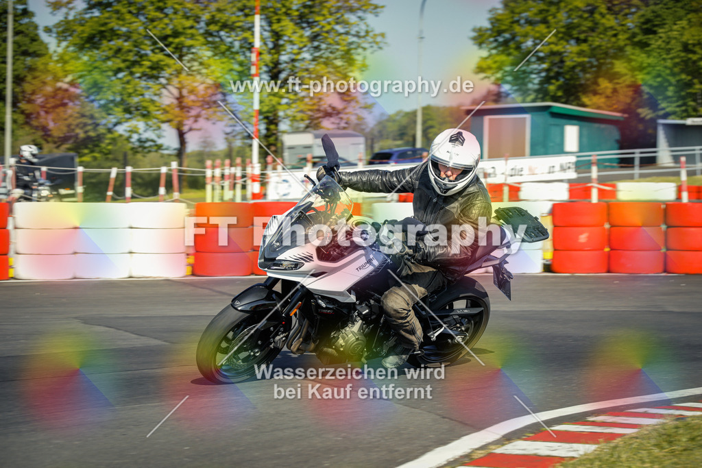 OBK_Mai_Volker_Adam-10088 | Hier findet Ihr Bilder von Touristenfahrten auf der Nürburgring Nordschleife oder von anderen Veranstaltungen die ich besucht habe. Viel Spass beim Durch Schauen 