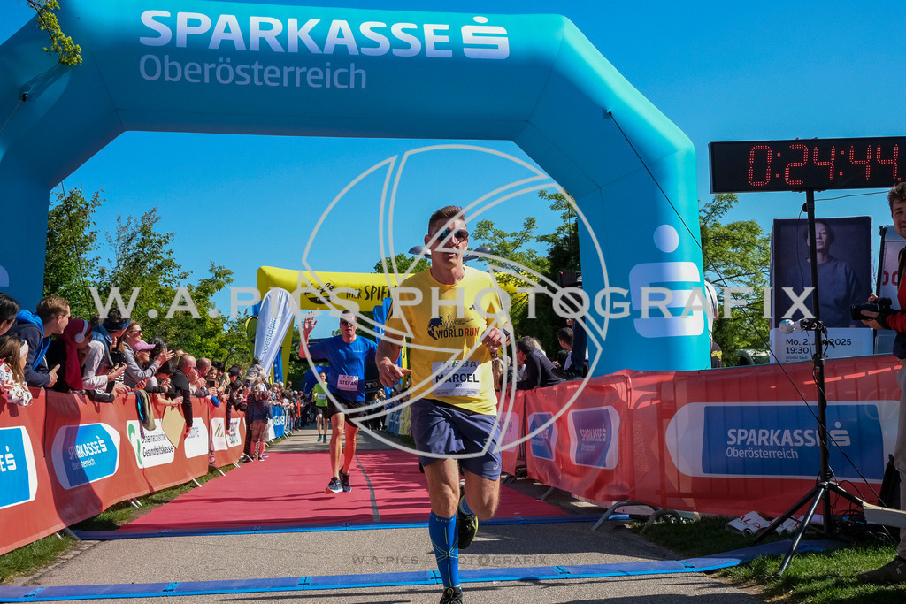 ..... | LINZ,AUSTRIA,27.April 24, Int. 3 Brückenlauf Linz  , Image shows: Photo: WAPICS / Michael ring