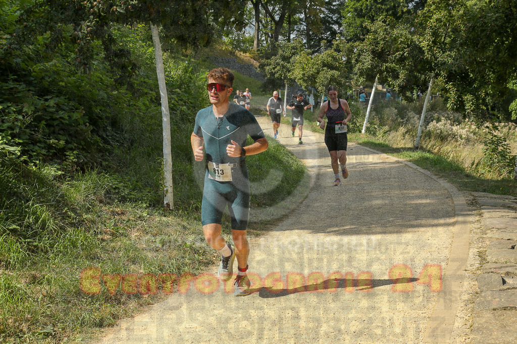 250824_1451_EX1_7822 | Sportfotografie im Rhein-Sieg Kreis, Köln, Bonn, NRW, Rheinland Pfalz, Hessen, etc. Unser Tätigkeitsfeld umfasst den Laufsport vom Volkslauf über den Marathon, Duathlon, Triathon bis zum Ultralauf wie Kölnpfad Ultra oder Schindertrail.