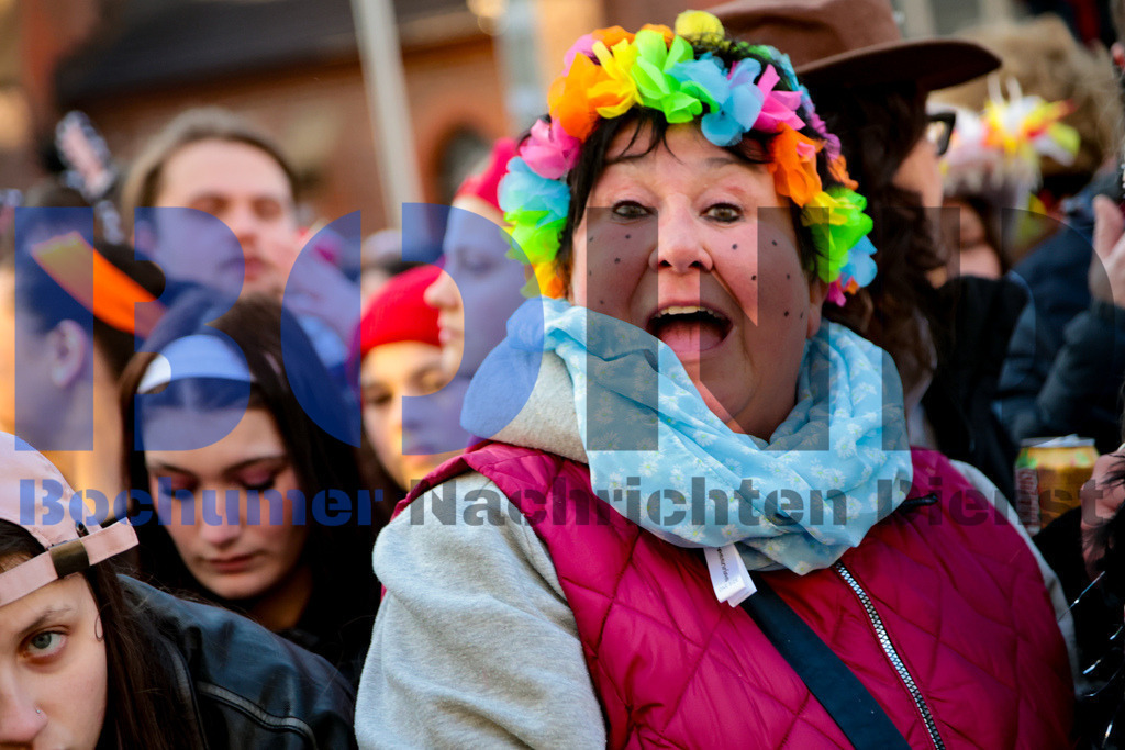 SES_BOCLIN20240212-14 | bond - Realisiert mit Pictrs.com