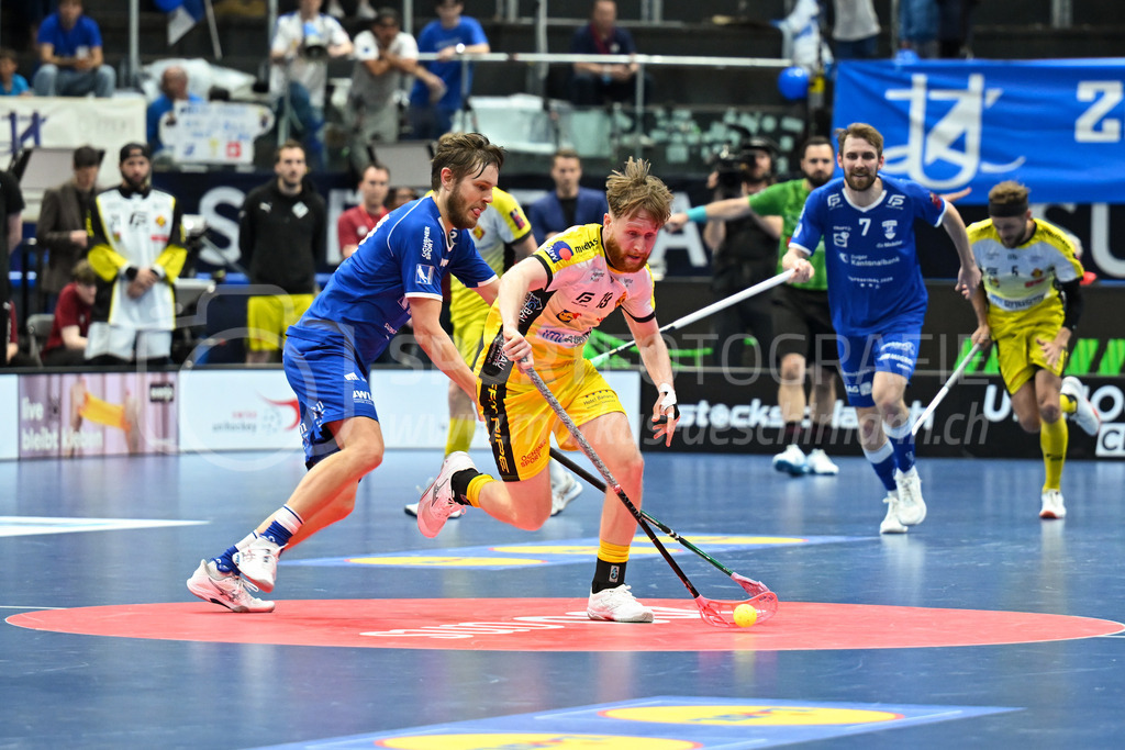 Zug United - HC Rychenberg - 25. April 2026 | Noah Püntener (#19 HC Rychenberg Winterthur) am L-UPL Superfinal-Spiel zwischen Zug United und HC Rychenberg am 25. April 2026 in der BCF Arena, Fribourg, Schweiz.Bild: Sportfotografie Markus Aeschimann | www.markus-aeschimann.ch - Realisiert mit Pictrs.com