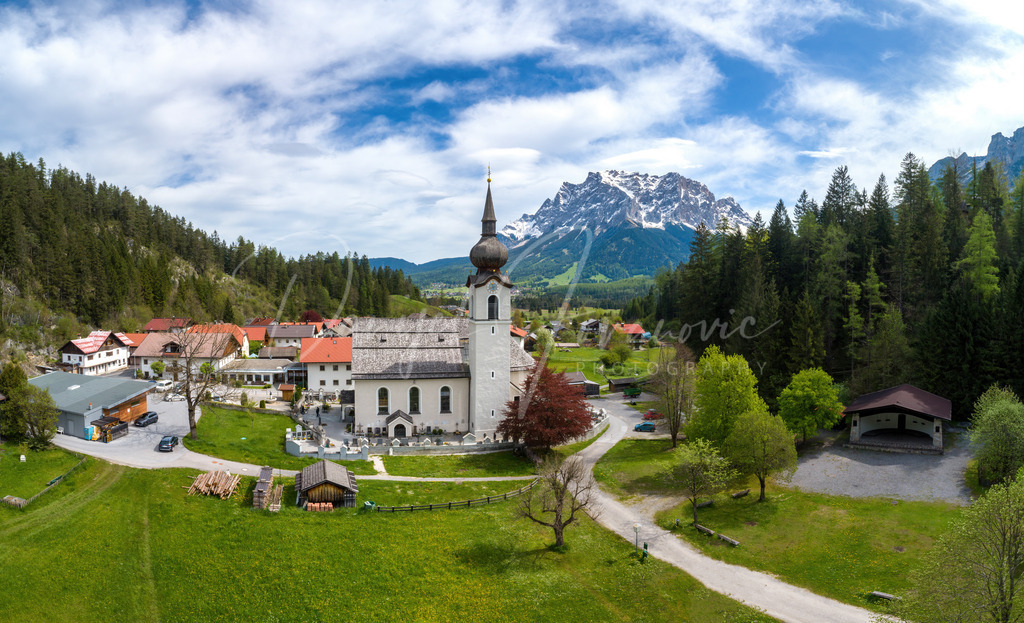 Biberwier | Biberwier mit Zugspitze