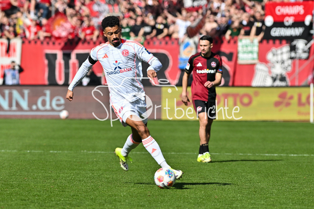 1. FC Nürnberg - Fortuna Düsseldorf | NUREMBERG, GERMANY - 07. MARCH:  am Ball Emmanuel IYOHA (Fortuna Düsseldorf 19) / Einzelfoto / Freisteller während dem Match zwischen dem 1. FC Nürnberg und Fortuna Düsseldorf am 25. Spieltag der 2. Bundesliga im Max Morlock Stadion / DFL REGULATIONS PROHIBIT ANY USE OF PHOTOGRAPHS AS IMAGE SEQUENCES AND/OR QUASI-VIDEO