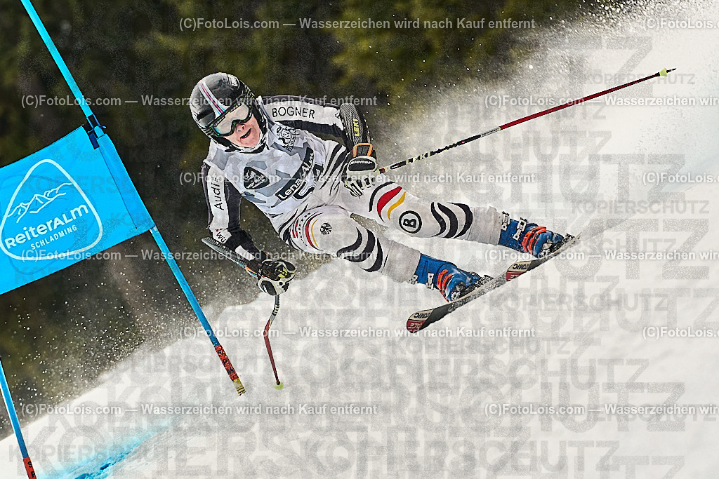 _WWO4001_MASTERS-WM_Reiteralm_CD-SG_NEUBERT Claudia | FISWORLD CHAMPIONSHIPSMASTERS ALPINE SKIING, 23. – 28. MÄRZ 2026 - REITERALM | STMK | AUT.   Veranstaltet vom Masters-Referat des Deutschen Skiverbandes (DSV). Durchführende Organisation: WSV Pichl-Reiteralm, unterstütutzt von den Bergbahnen REITERALM bei Schladming und SKI AUSTRIA.                            Disziplinen:  Super-G, GiantSlalom, Slalom.                                                 Kategorien:  A (Herrn 30-59 Jahre), B (Herrn ab 60 Jahre), C (Damen 30-59 Jahre), D (Damen ab 60 Jahre).                Rennstrecken:   Gasselhöhe und Muldenliftpiste auf der Reiteralm.