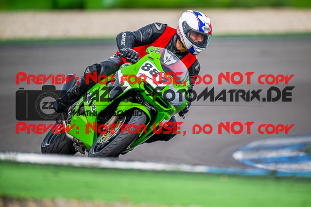 MaZZes_FotoMatrix_230410_4284 | INST