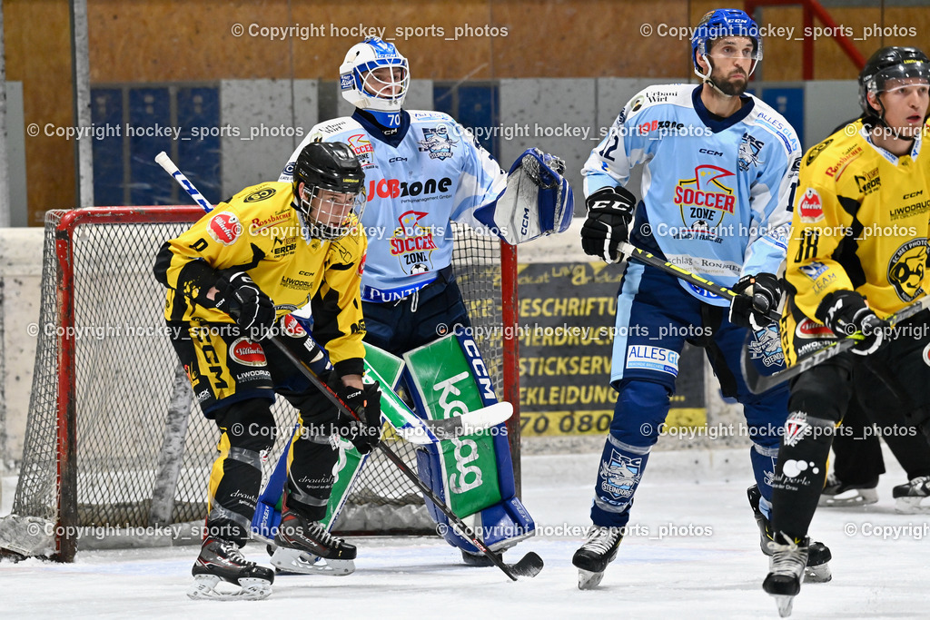 EC Spittal Hornets vs. ESC Steindorf 28.10.2023 | #8 Komar Luca, #72 Moser Lukas, #12 Oraze Martin