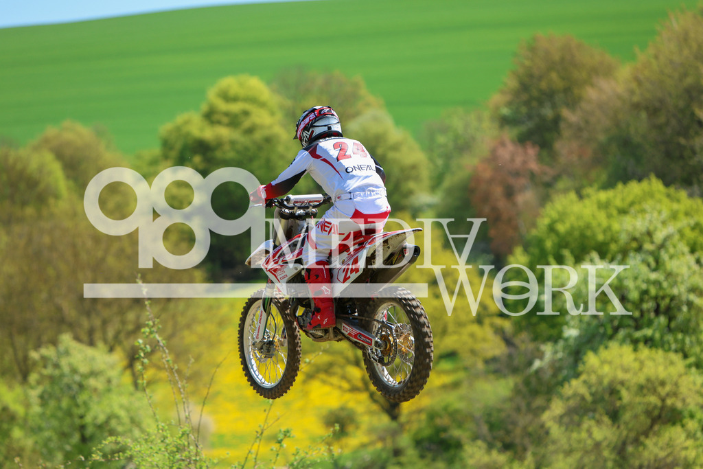 5E6A6294 | 989 MEDIAWORK
