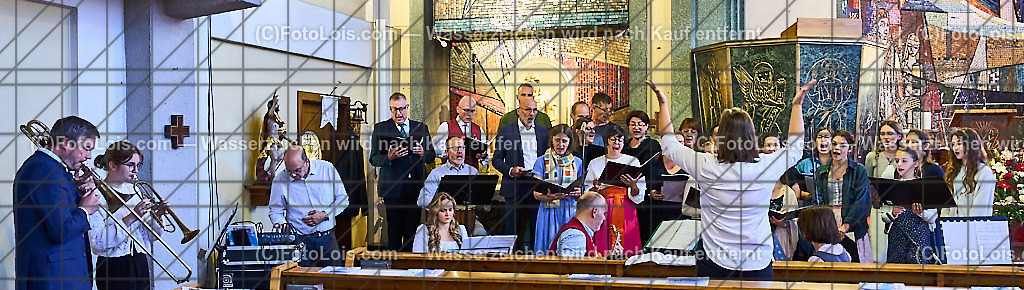 ALP0405_PfarrFirmung Wieselburg_Chorprobe | (C)FotoLois.com, Alois Spandl, Firmung in der Pfarrkirche Wieselburg mit Generalvikar Dr. Christoph Weiss, Dechant Pfarrer Daniel Kostrzycki und Monignore Franz Dammerer, Sa 15. Juni 2024.