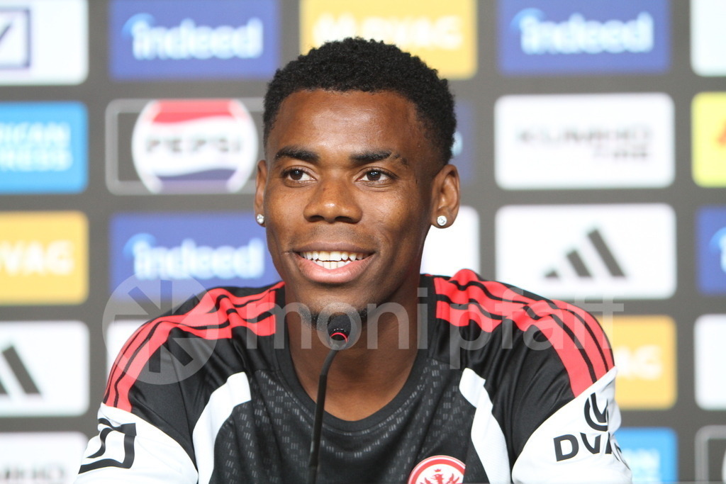 Raphael_Onyedika | Online-Shop | monipfaff.de - Realisiert mit Pictrs.com