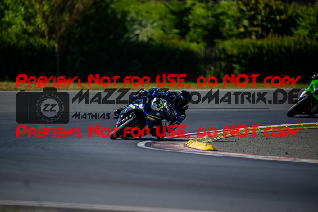 MaZZes_FotoMatrix_220724_0385 | IDM1000
