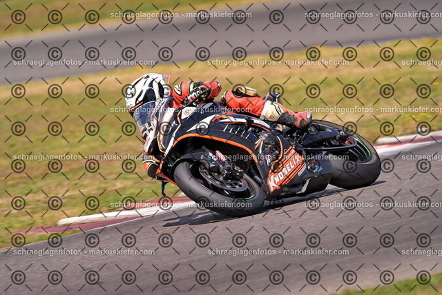 26bt05-1897 | markuskiefer.com - Realisiert mit Pictrs.com