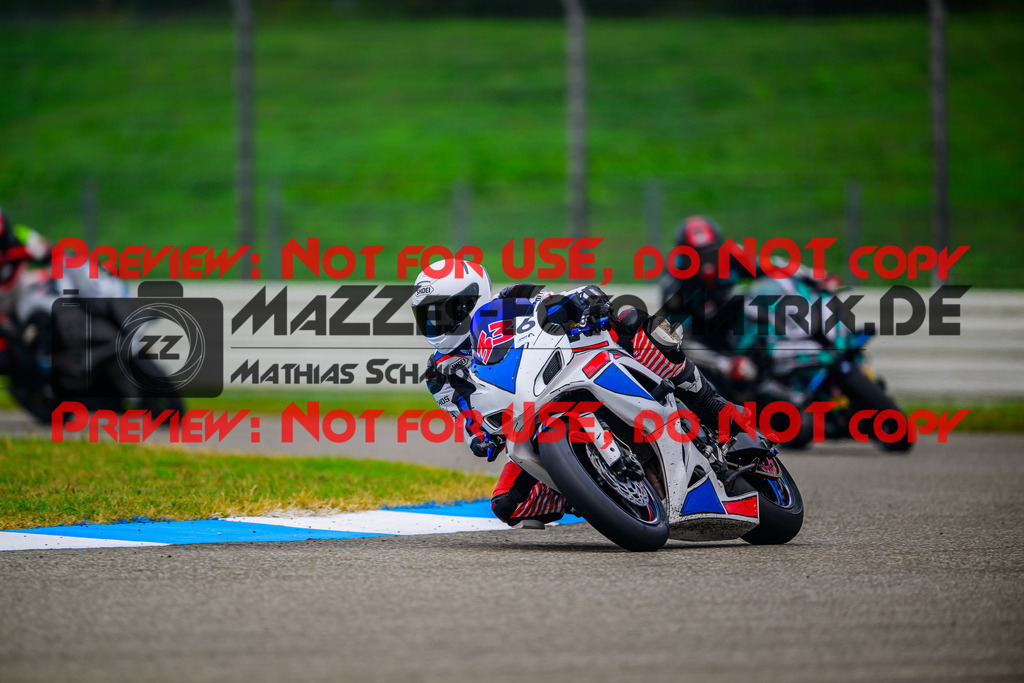 MaZZes_Fotomatrix_20250929_6007705_4902-2 | WEISS