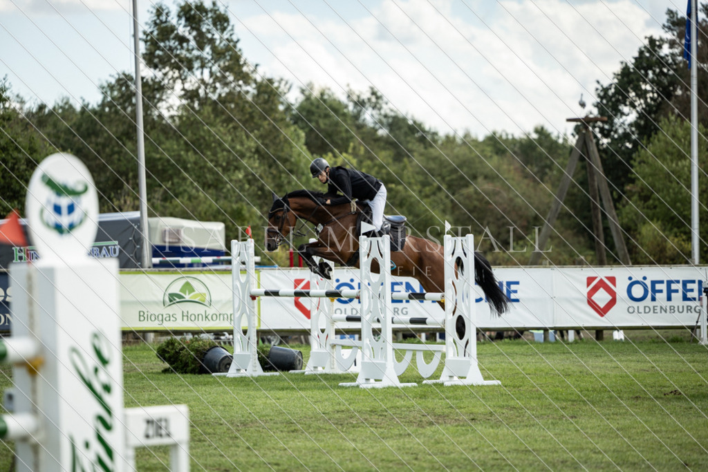 DK5A2919 | Isabel Marstall Fotografie - Realisiert mit Pictrs.com