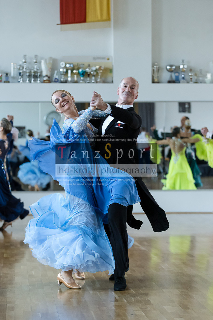 20240525_RL-Masters3-Std_5076 | Tanzsportbilder, Standardtanz, Lateintanz, WDSF, DTV, LTVB, dancecomp, goc, hessen tanzt, blaues band der spree, walzer, tango, wiener walzer, slowfox, quickstepp, samba, rumba, cha-cha-cha, paso doble. jive, hd-kroft photography, turniertanzsport