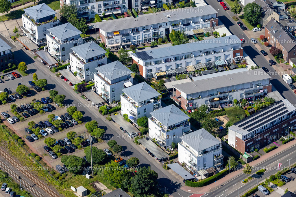 Luftbild Kempen-4352 | Luftbildfotografie und Luftbilder Wohngebiet der Mehrfamilienhaussiedlung an der Sankt Huberter Straße in Kempen - Realisiert mit Pictrs.com