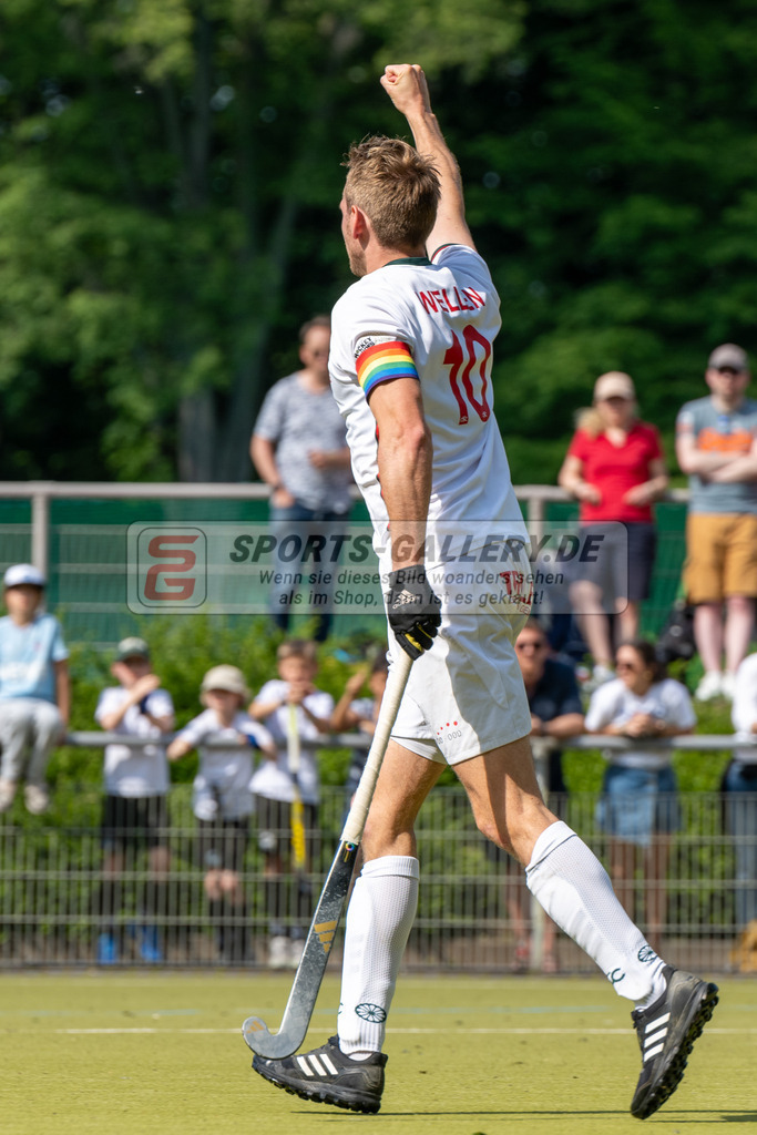 SFE_20240511_0174 | Krefeld, Deutschland, 11.05.2024: Niklas Wellen (Crefelder HTC) in Aktion waehrend des Spiels der Feldhockey 1. Bundesliga Herren zwischen Crefelder HTC - Rot Weiss Köln im Gerd-Wellen-Hockeyanlage am 11.05.2024 in Krefeld, Deutschland. (Foto von Stephan Fehrmann)

Krefeld, Germany, 11.05.2024: Niklas Wellen (Crefelder HTC) in action during the game of Feldhockey 1. Bundesliga Herren between Crefelder HTC - Rot Weiss Köln in Gerd-Wellen-Hockeyanlage at 11.05.2024 in Krefeld, Deutschland. (Foto from Stephan Fehrmann)