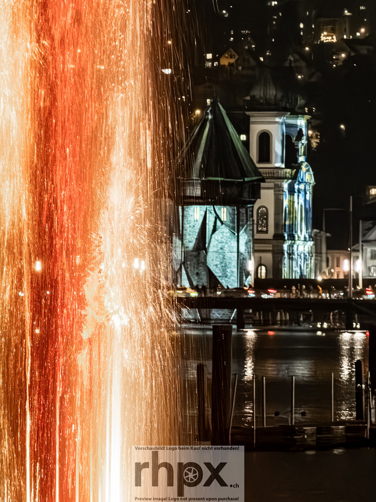 Lilu Lichtvestival 2026 | Stimmungsvolle Fotokunst aus Luzern. Erlebe den Pilatus, den See und die Stadt Luzern in exklusiven Aufnahmen in der Fotogalerie & Shop. - Realisiert mit Pictrs.com