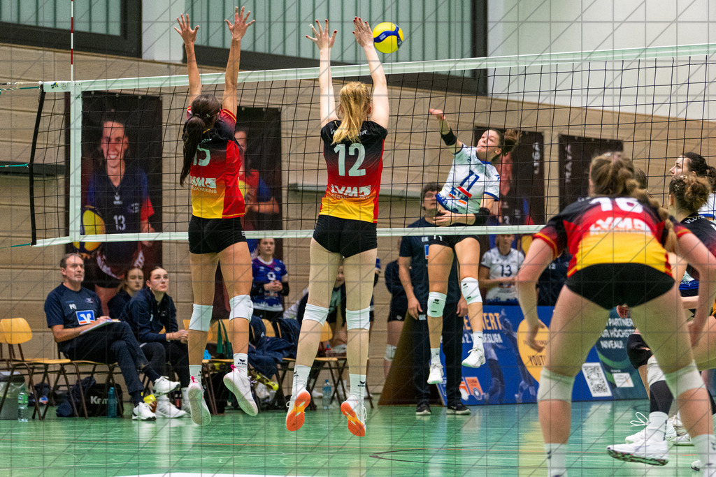 2. VBLF Nord 25/26 | Spiel 4154 | VC Osnabrück vs. VCO Münster | //  29.11.25: 2. VBLF Nord 25/26 | Spiel 4154 | VC Osnabrück vs. VCO Münster / Osnabrück / Deutschland  //   CREDIT:www.bullenfotos.de, Martin König, Hörner Weg 40, D-49078 Osnabrück, +4917663732967 // Nutzung und Weitergabe nur zu den vereinbarten Zwecken. Presseanfragen an Ersteller. Alle Rechte beim Ersteller. Honorierung nach MFM. - Realisiert mit Pictrs.com