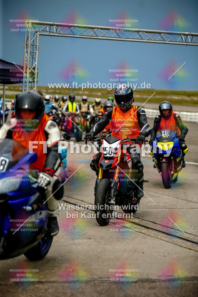 Chambley Juli-1270 | Hier findet Ihr Bilder von Touristenfahrten auf der Nürburgring Nordschleife oder von anderen Veranstaltungen die ich besucht habe. Viel Spass beim Durch Schauen 