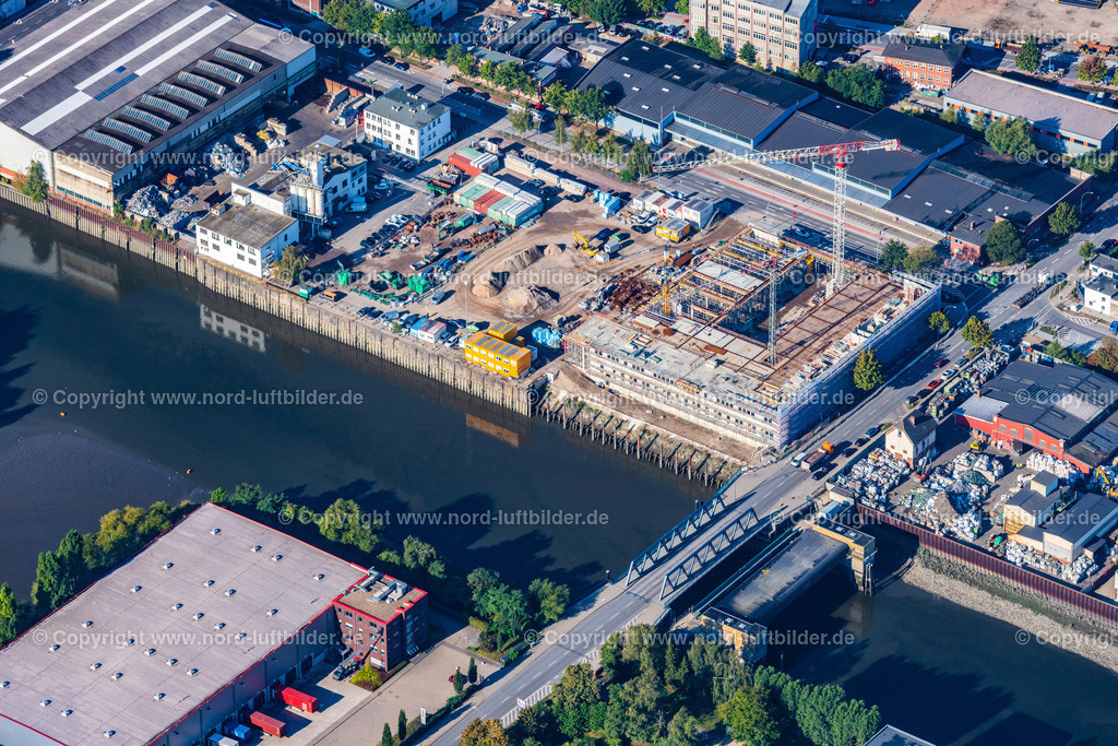 Hamburg_Veddel_Gewerbegebiet_Baustelle_ELS_1914220922 | HAMBURG 22.09.2022 Neubau im Gewerbegebiet Veddel in Hamburg, Deutschland. // New building in the Veddel commercial area in Hamburg, Germany. Foto: Martin Elsen