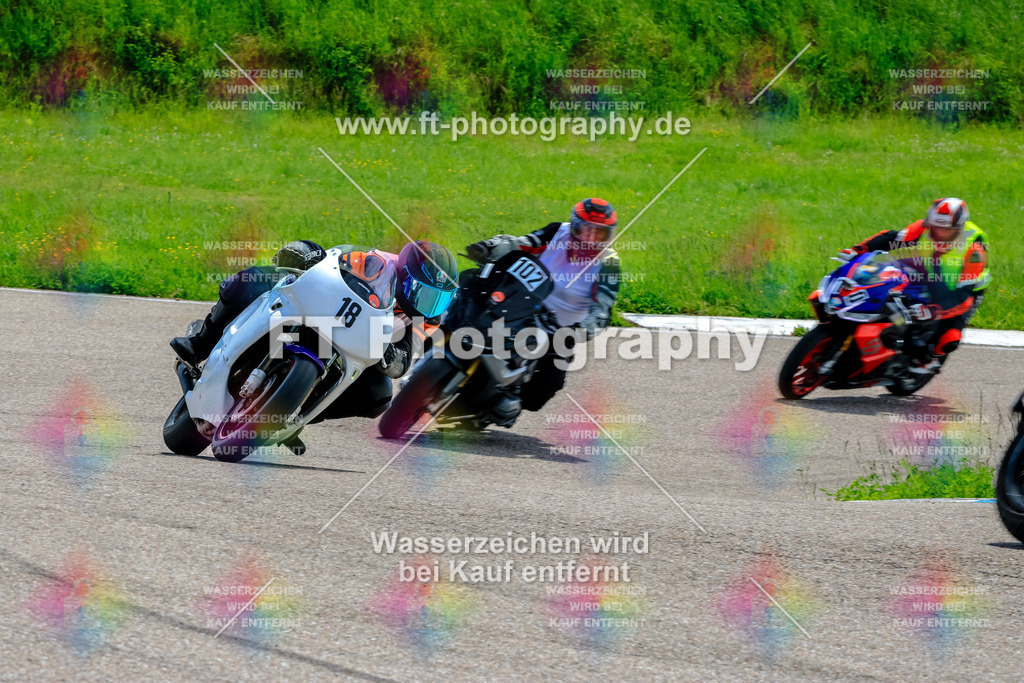 MotoTeam-9874 | Hier findet Ihr Bilder von Touristenfahrten auf der Nürburgring Nordschleife oder von anderen Veranstaltungen die ich besucht habe. Viel Spass beim Durch Schauen 