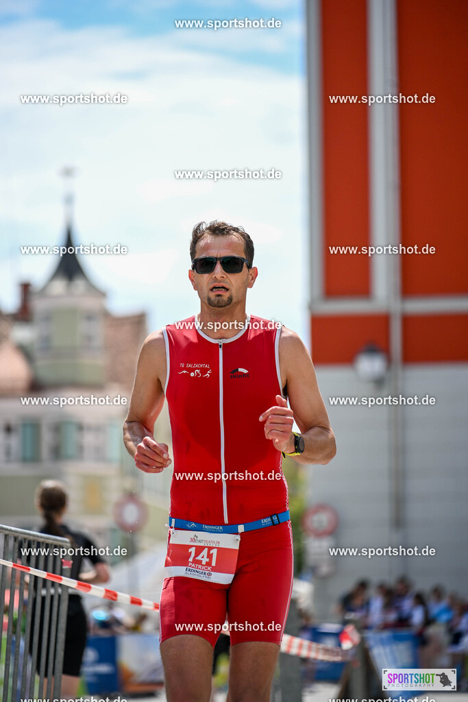 SZI_7002 | Stadttriathlon Erding 2025. #yourpictrs #sportshot_your_pictrs @Sportshotphotography #stadttriathlonerding Copyright: www.sportshot.de