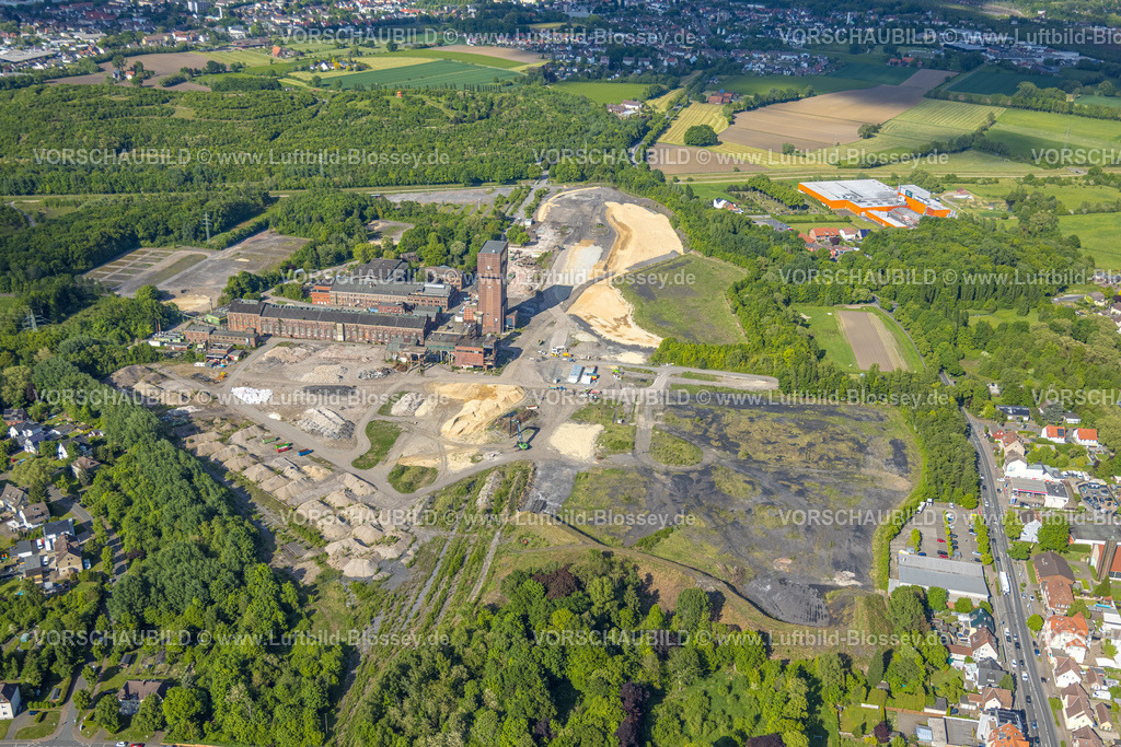 Hamm250500911 | Luftbild, Hammerkopfturm auf dem Bergwerk Ost Heinrich Robert Gelände, Stadtbezirk Pelkum, Hamm, Ruhrgebiet, Nordrhein-Westfalen, Deutschland