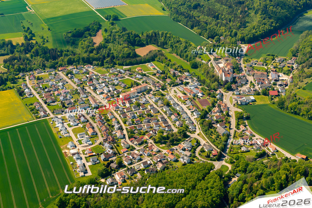 Das Luftbild zeigt : Sandersdorf Altmannstein - Die Luftaufnahme wurde 2024 vom UL-Flugzeug aus erstellt ( keine Drohne ) - Hochauflösende Luftaufnahme - Für grossformatige Ausdrucke geeignet. Die Geschenkidee !Mit Lizenz und Bildrechte bestellbar